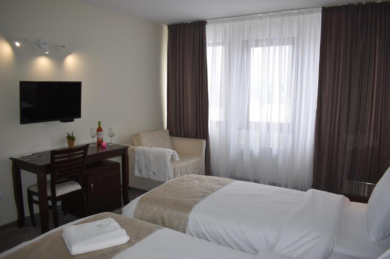 Family Hotel The View & Spa Tsigov Chark Exterior photo